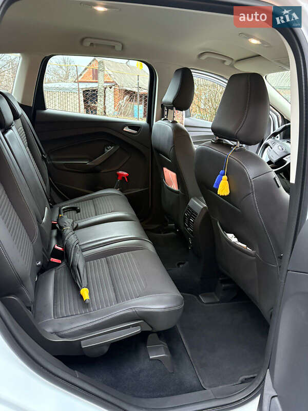 Позашляховик / Кросовер Ford Kuga 2019 в Одесі