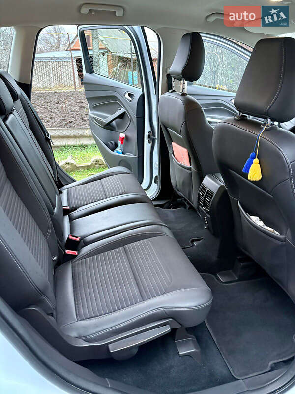 Позашляховик / Кросовер Ford Kuga 2019 в Одесі