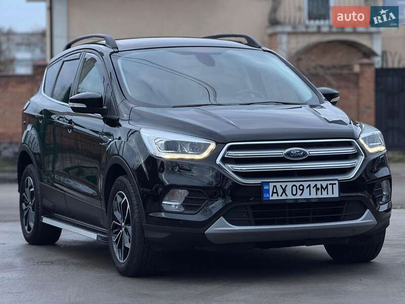 Позашляховик / Кросовер Ford Kuga 2019 в Бердичеві