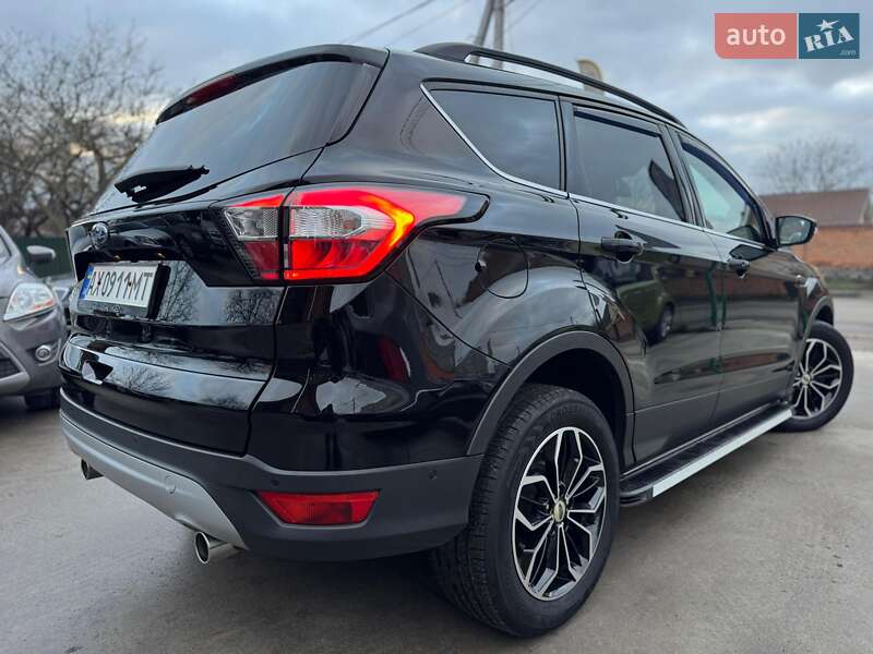 Позашляховик / Кросовер Ford Kuga 2019 в Бердичеві