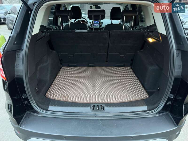 Позашляховик / Кросовер Ford Kuga 2019 в Бердичеві