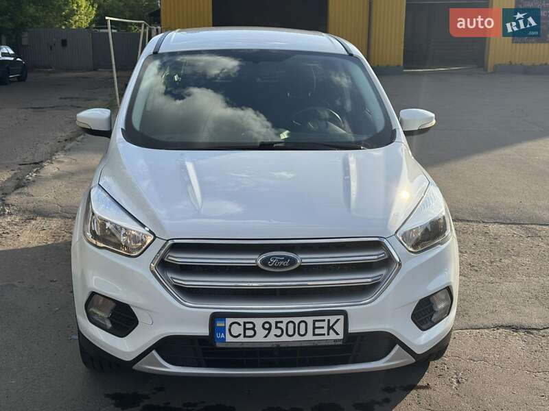 Позашляховик / Кросовер Ford Kuga 2018 в Чернігові
