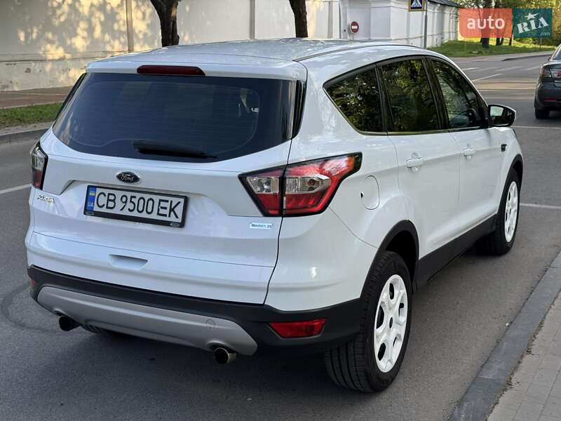Позашляховик / Кросовер Ford Kuga 2018 в Чернігові