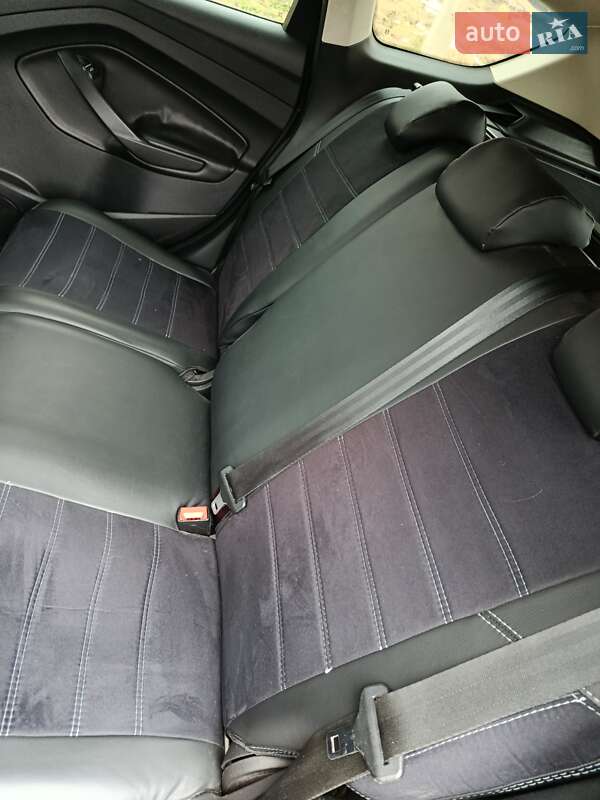 Внедорожник / Кроссовер Ford Kuga 2016 в Львове фото 14 Внедорожник / Кроссовер Ford Kuga 2016 в Львове