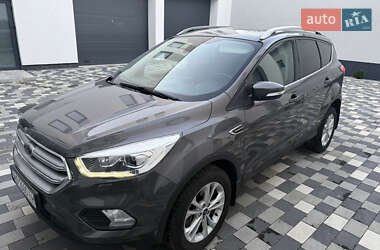 Позашляховик / Кросовер Ford Kuga 2019 в Мукачевому