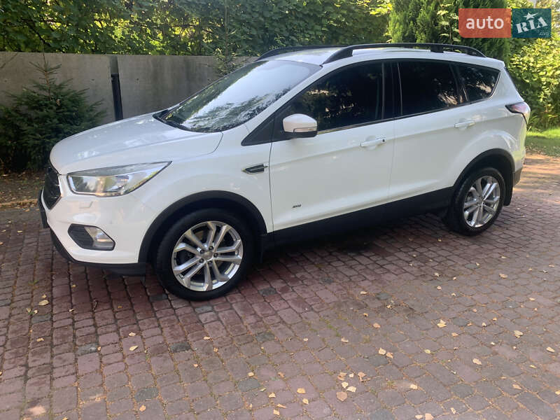 Ford Kuga 2017