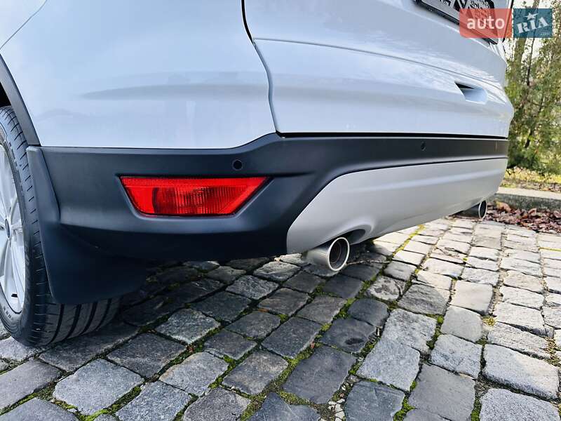 Позашляховик / Кросовер Ford Kuga 2019 в Києві