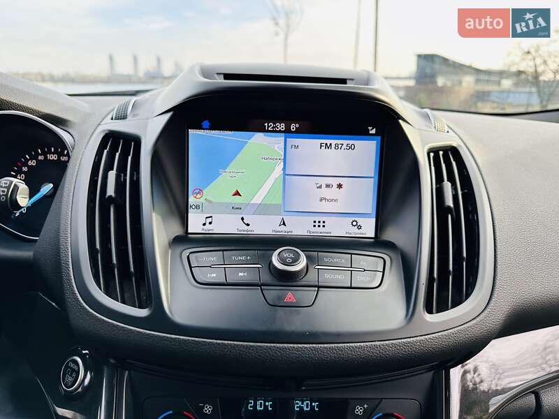 Позашляховик / Кросовер Ford Kuga 2019 в Києві