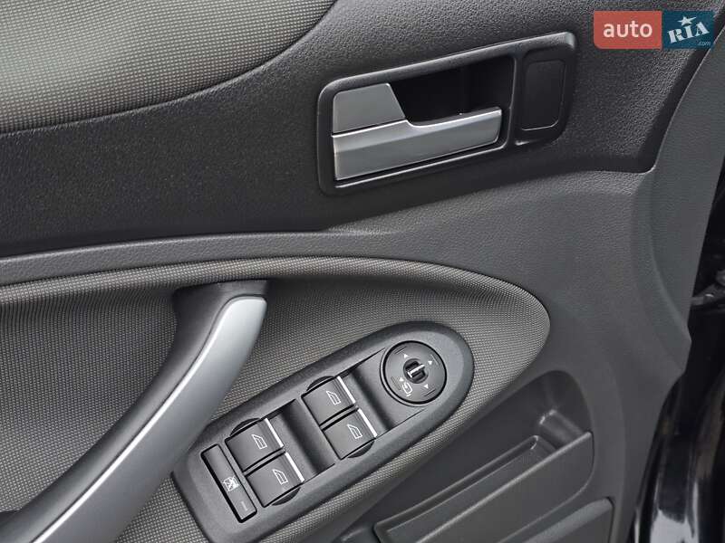 Внедорожник / Кроссовер Ford Kuga 2012 в Хмельницком фото 46 Внедорожник / Кроссовер Ford Kuga 2012 в Хмельницком