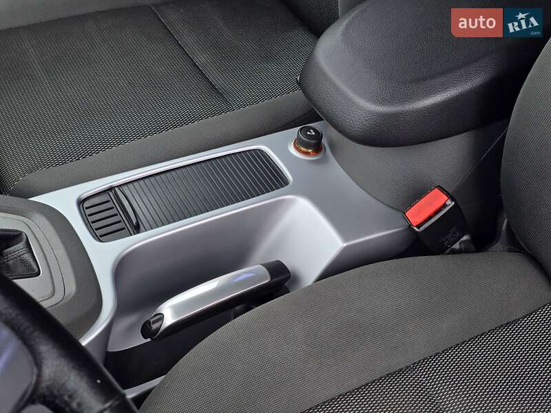 Внедорожник / Кроссовер Ford Kuga 2012 в Хмельницком фото 60 Внедорожник / Кроссовер Ford Kuga 2012 в Хмельницком