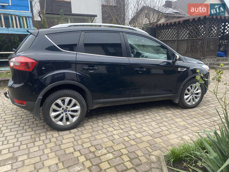 Позашляховик / Кросовер Ford Kuga 2011 в Рівному