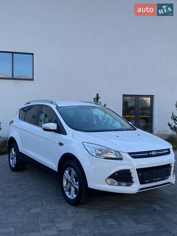 Позашляховик / Кросовер Ford Kuga 2013 в Луцьку