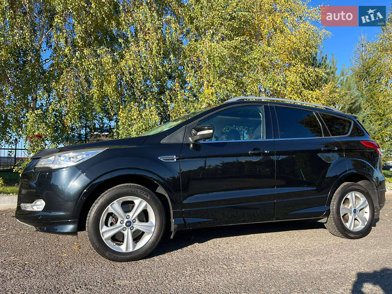 Позашляховик / Кросовер Ford Kuga 2014 в Києві