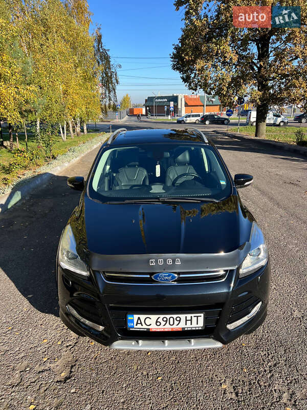 Позашляховик / Кросовер Ford Kuga 2014 в Києві