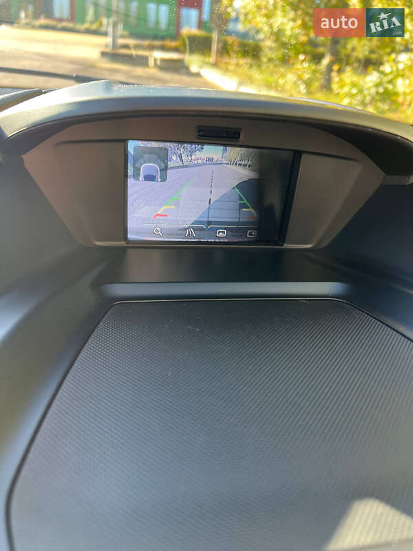 Позашляховик / Кросовер Ford Kuga 2014 в Києві