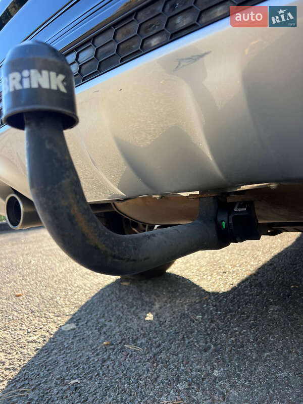 Позашляховик / Кросовер Ford Kuga 2014 в Києві