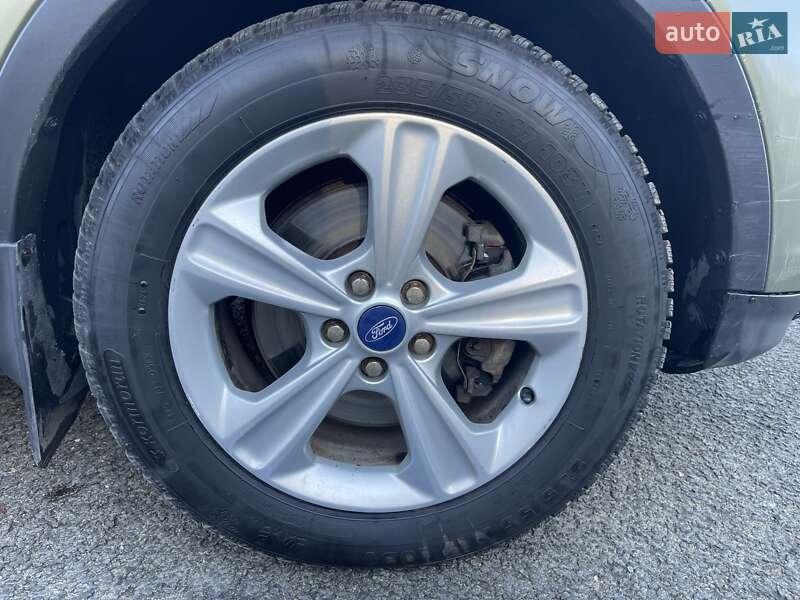 Внедорожник / Кроссовер Ford Kuga 2013 в Любомле фото 17 Внедорожник / Кроссовер Ford Kuga 2013 в Любомле