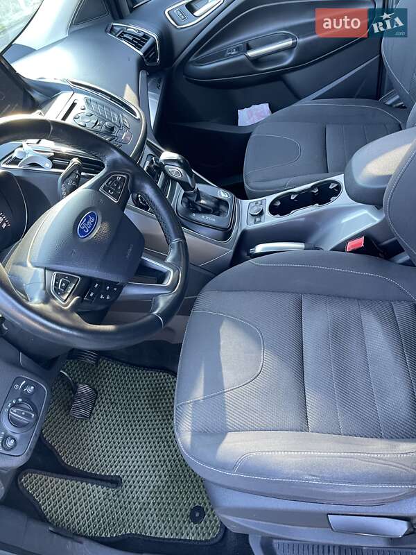 Внедорожник / Кроссовер Ford Kuga 2013 в Любомле фото 21 Внедорожник / Кроссовер Ford Kuga 2013 в Любомле