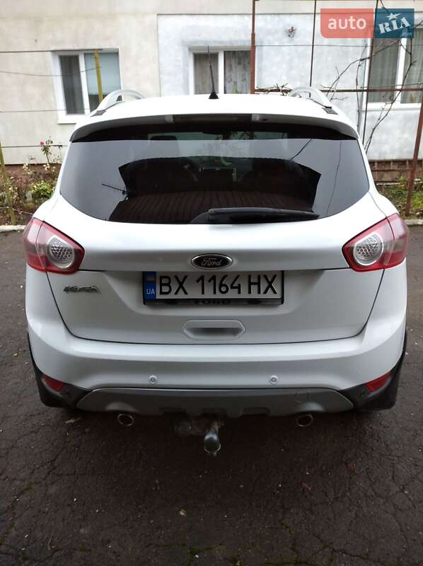 Позашляховик / Кросовер Ford Kuga 2012 в Волочиську