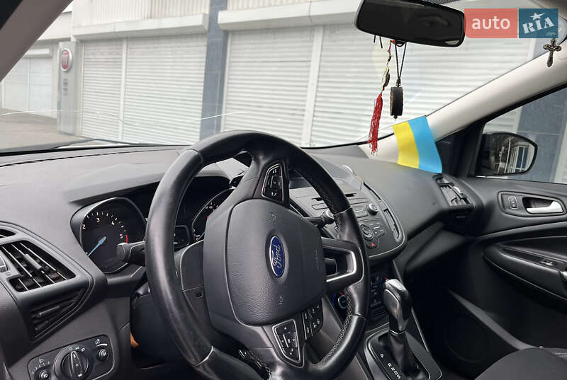 Внедорожник / Кроссовер Ford Kuga 2017 в Кременчуге фото 8 Внедорожник / Кроссовер Ford Kuga 2017 в Кременчуге