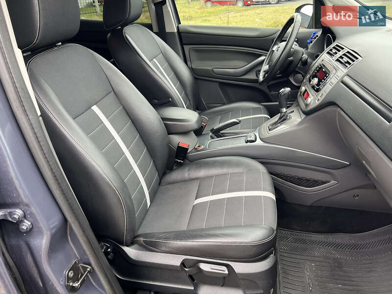 Позашляховик / Кросовер Ford Kuga 2011 в Ізяславі