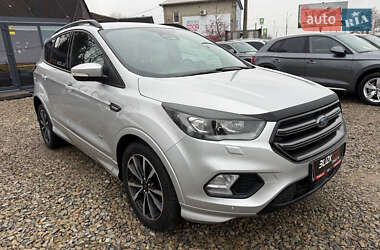 Позашляховик / Кросовер Ford Kuga 2018 в Коломиї