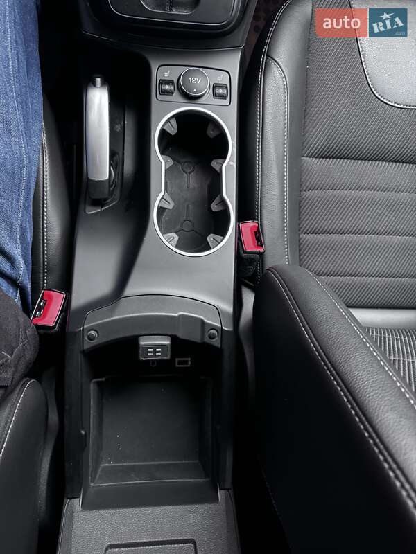 Внедорожник / Кроссовер Ford Kuga 2015 в Киеве