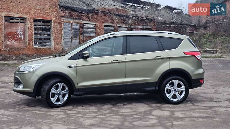Позашляховик / Кросовер Ford Kuga 2013 в Чернігові
