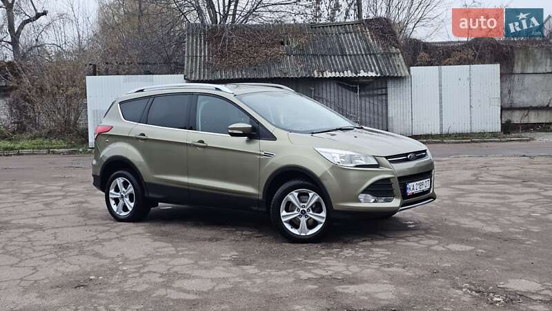 Позашляховик / Кросовер Ford Kuga 2013 в Чернігові