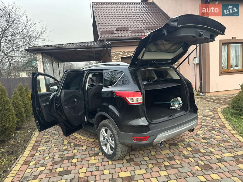 Внедорожник / Кроссовер Ford Kuga 2013 в Ивано-Франковске