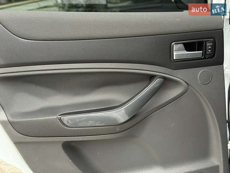 Внедорожник / Кроссовер Ford Kuga 2010 в Киеве фото 31 Внедорожник / Кроссовер Ford Kuga 2010 в Киеве