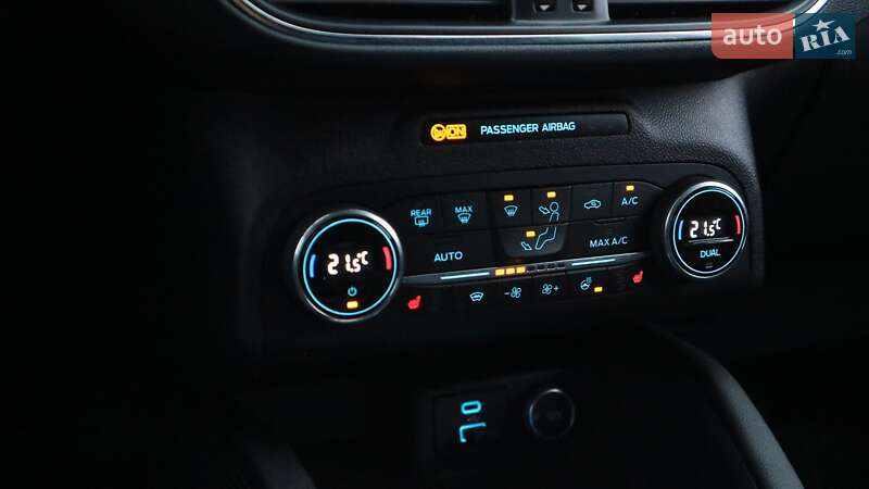 Внедорожник / Кроссовер Ford Kuga 2020 в Киеве фото 23 Внедорожник / Кроссовер Ford Kuga 2020 в Киеве