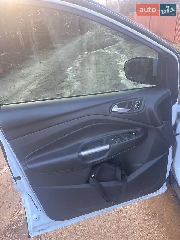 Внедорожник / Кроссовер Ford Kuga 2013 в Вапнярке фото 5 Внедорожник / Кроссовер Ford Kuga 2013 в Вапнярке