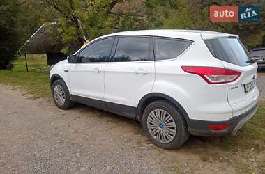 Внедорожник / Кроссовер Ford Kuga 2016 в Прилуках