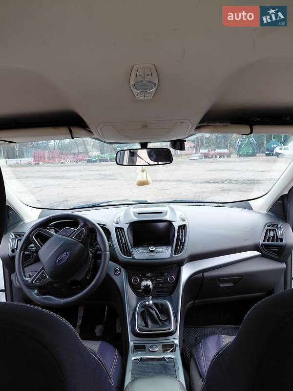 Позашляховик / Кросовер Ford Kuga 2016 в Білопіллі