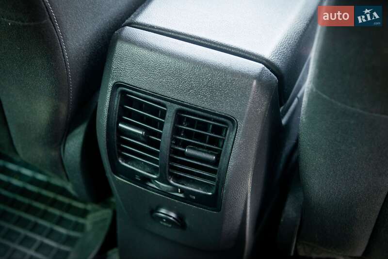 Позашляховик / Кросовер Ford Kuga 2015 в Івано-Франківську