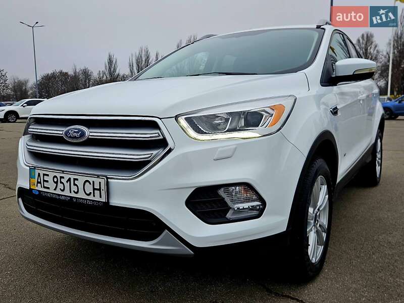 Ford Kuga 2016