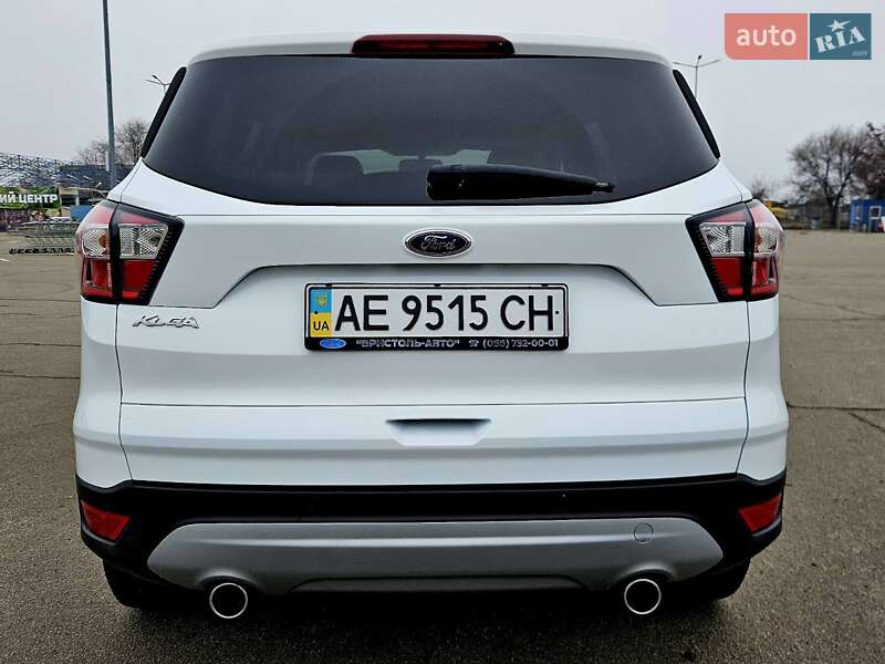 Внедорожник / Кроссовер Ford Kuga 2016 в Днепре фото 10 Внедорожник / Кроссовер Ford Kuga 2016 в Днепре