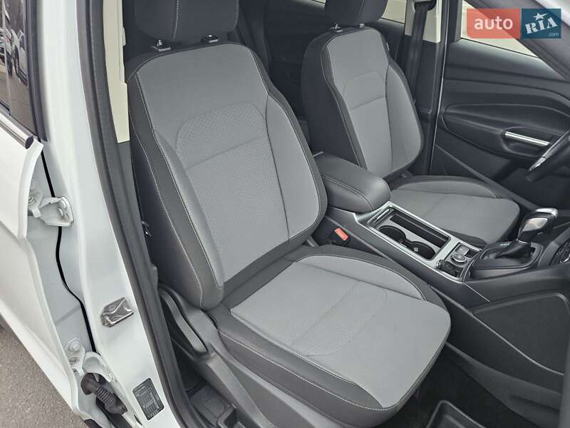 Внедорожник / Кроссовер Ford Kuga 2016 в Днепре фото 28 Внедорожник / Кроссовер Ford Kuga 2016 в Днепре