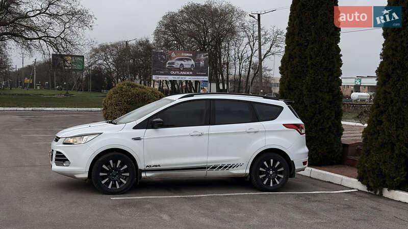 Внедорожник / Кроссовер Ford Kuga 2015 в Кропивницком