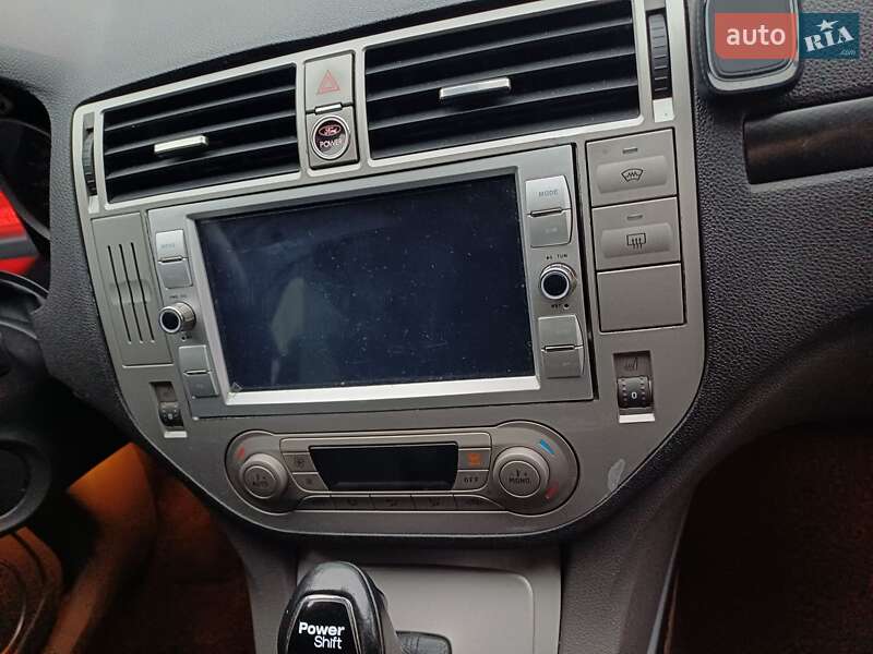 Позашляховик / Кросовер Ford Kuga 2012 в Чернівцях