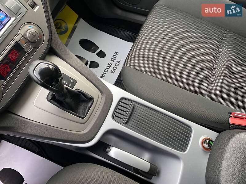 Внедорожник / Кроссовер Ford Kuga 2010 в Ивано-Франковске