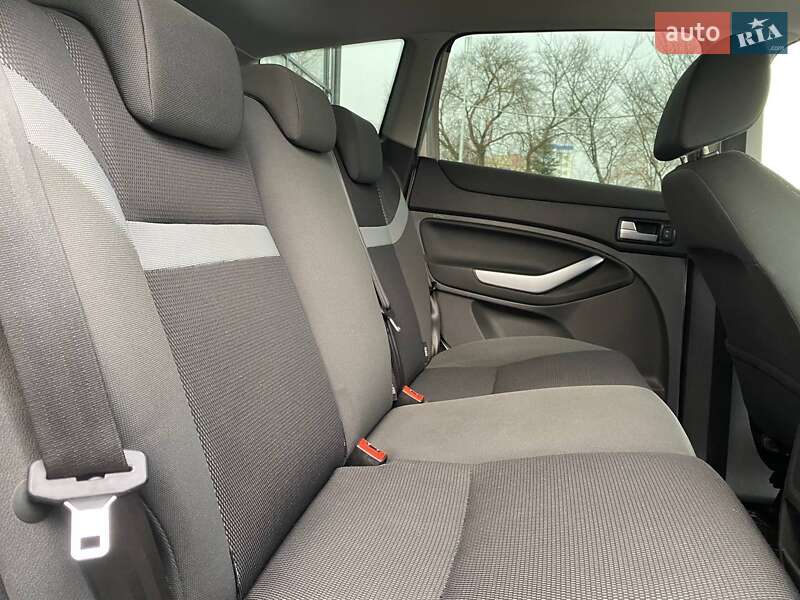 Внедорожник / Кроссовер Ford Kuga 2010 в Ивано-Франковске