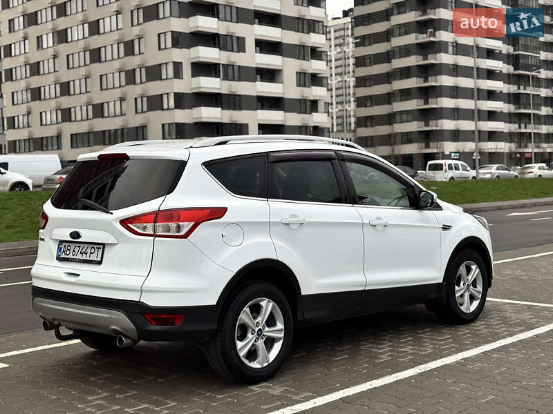 Позашляховик / Кросовер Ford Kuga 2016 в Києві