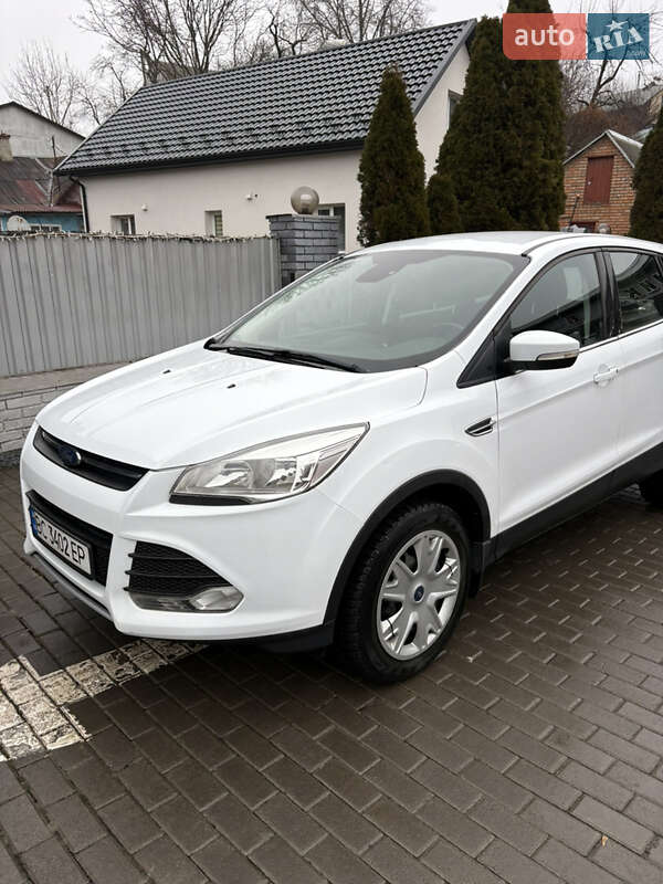 Внедорожник / Кроссовер Ford Kuga 2016 в Луцке