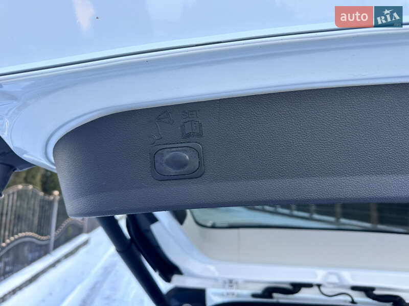 Позашляховик / Кросовер Ford Kuga 2014 в Житомирі фото 15 Позашляховик / Кросовер Ford Kuga 2014 в Житомирі