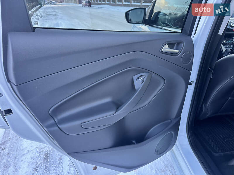 Позашляховик / Кросовер Ford Kuga 2014 в Житомирі фото 20 Позашляховик / Кросовер Ford Kuga 2014 в Житомирі