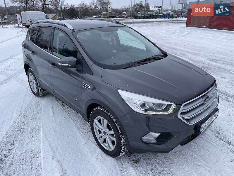 Позашляховик / Кросовер Ford Kuga 2018 в Києві