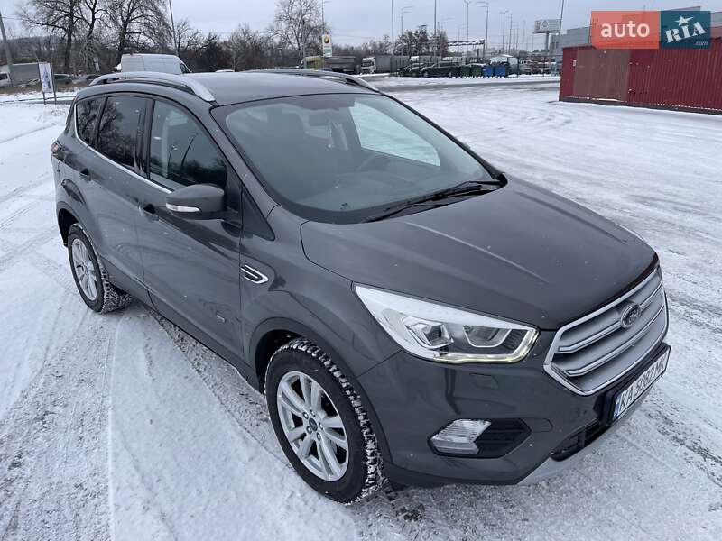 Позашляховик / Кросовер Ford Kuga 2018 в Києві