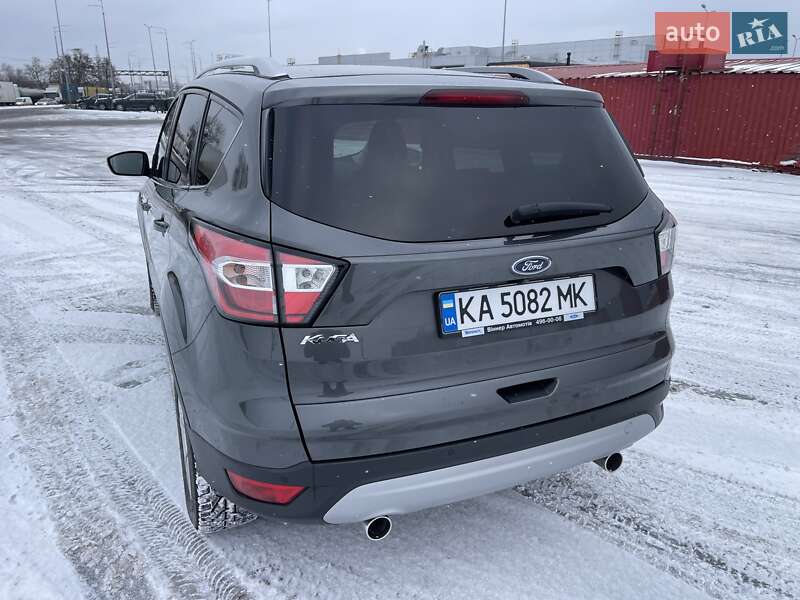 Позашляховик / Кросовер Ford Kuga 2018 в Києві